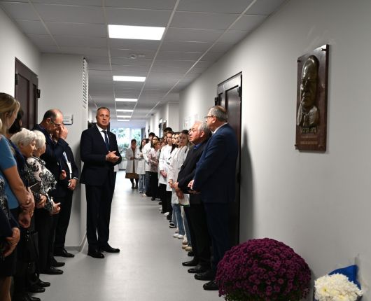 Dezvelirea basoreliefului profesorului universitar Victor Jița